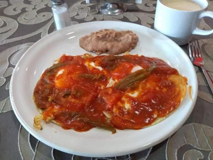 Hotel Hacienda Las Marias Meoqui Eksteriør billede